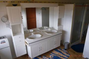 Villa pour 6 Personnes dans Hyeres, Région de Toulon, Photo 4