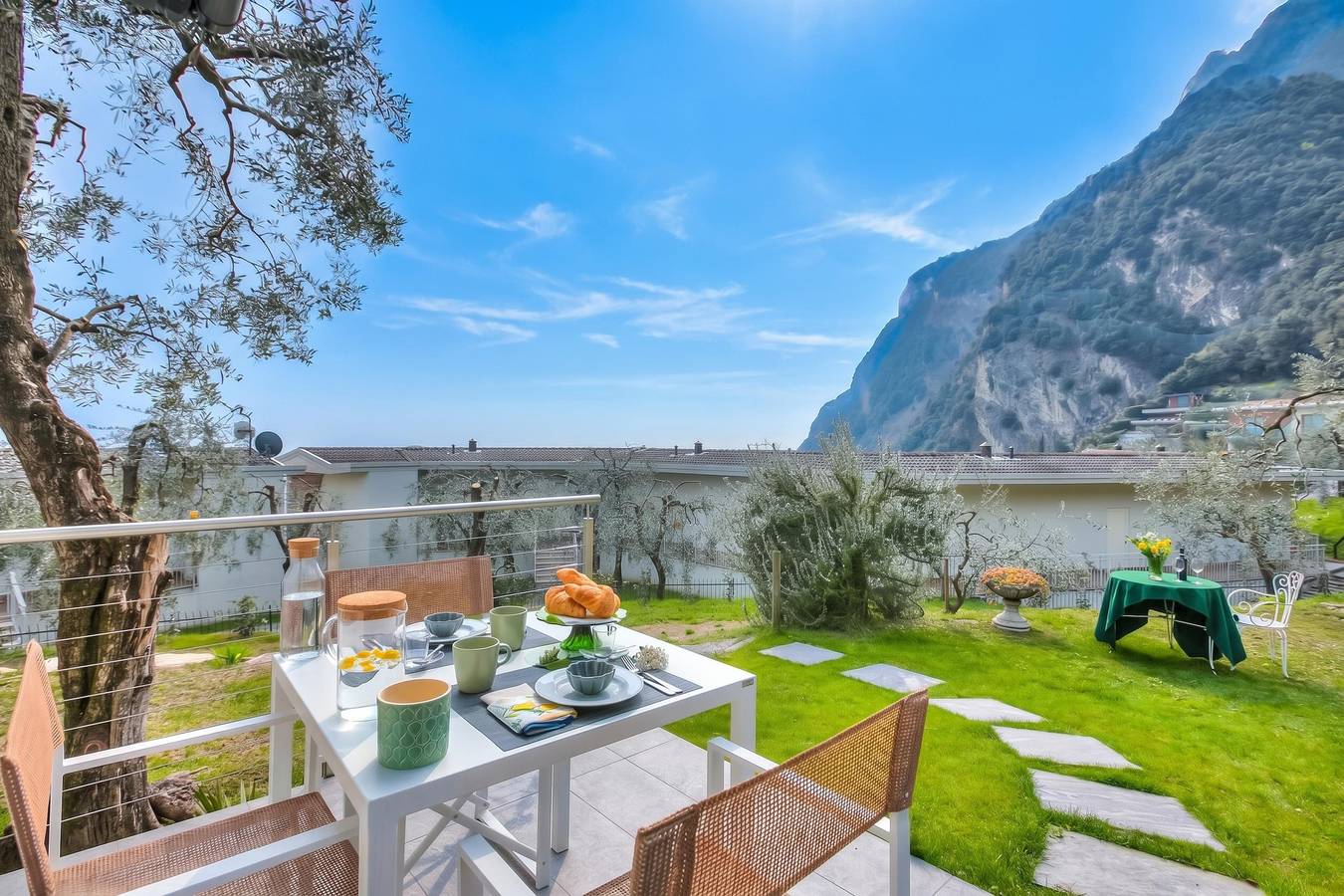 Relais Nanzello Garda Living 2 in Limone sul Garda, Gardasee-Berge