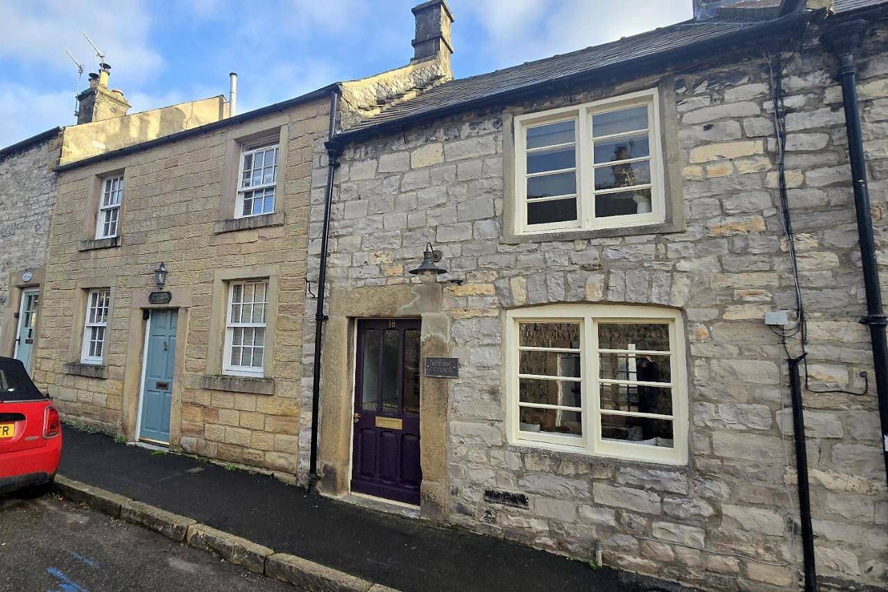 Bobbin Cottage, Ashford in the Water in Ashford in the Water, Derbyshire