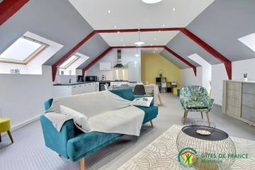Gîte pour 4 personnes, avec piscine ainsi que jardin et terrasse à Péaule