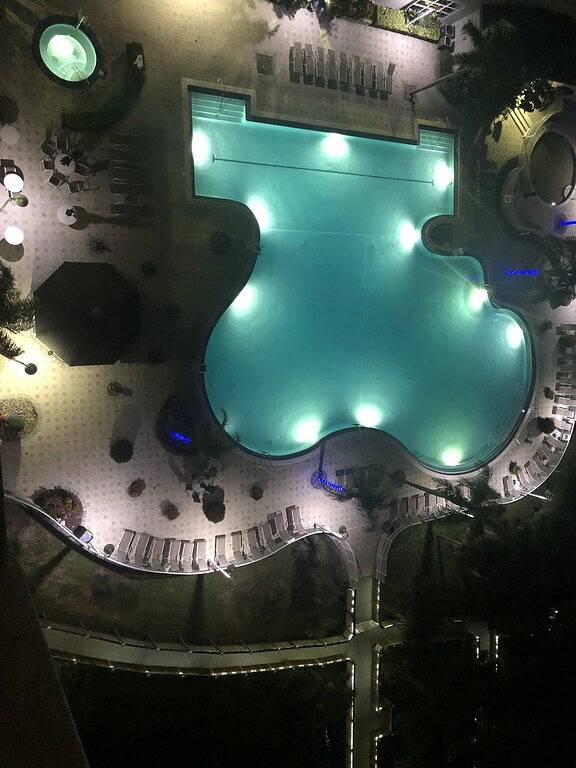 Ganze Wohnung, 2-bedroom condo w/ stunning lake and Disney views in Disney World