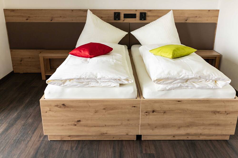Ganze Wohnung, 1.Doppelzimmer Standard in Altena, Märkischer Kreis