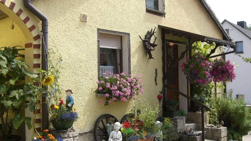 Ferienwohnung für 4 Personen in Saaleland