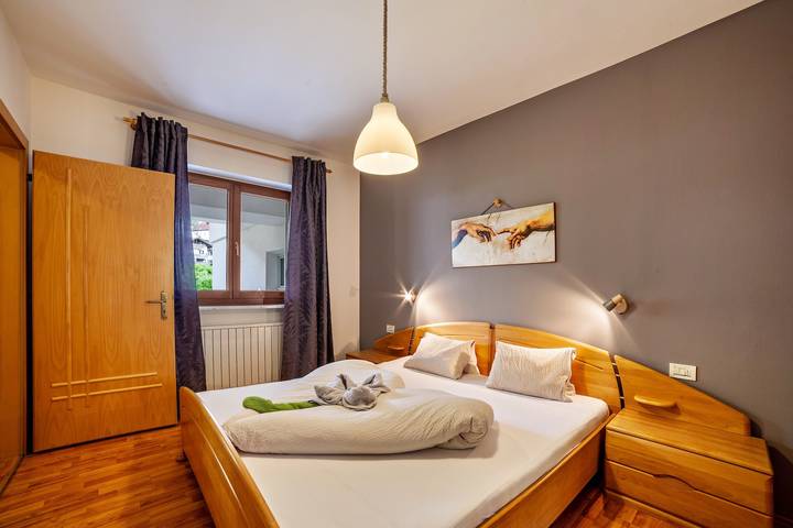 Ferienwohnung für 4 Personen, mit Balkon in Schenna