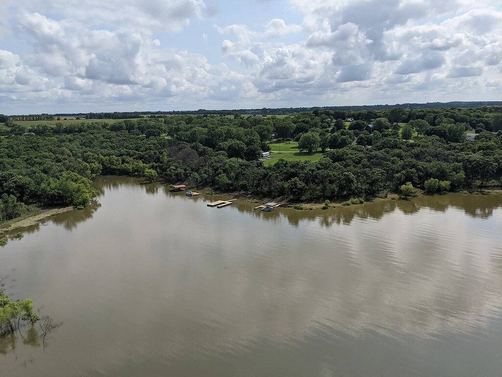 Lake Front Relaxation in Pomona Lake Cabin Eine Stunde von Kansas City und Topeka entfernt in Kansas