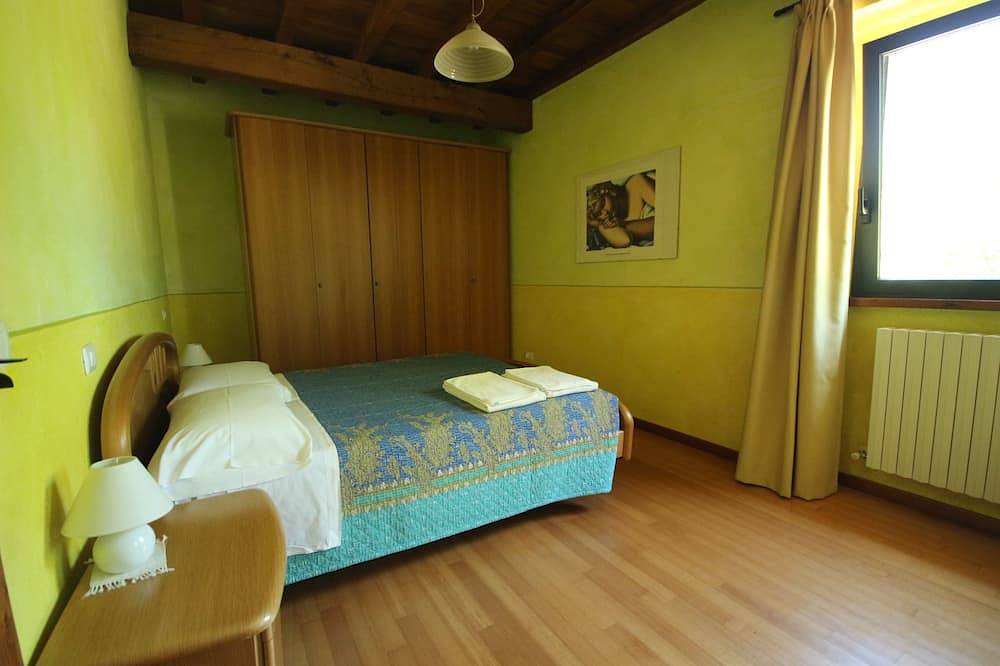 Villa Mit Privatem Pool Für Exklusive Nutzung Und Grosser Garten In Der Hilly Area in Carpineti, Reggio Emilia Provinz