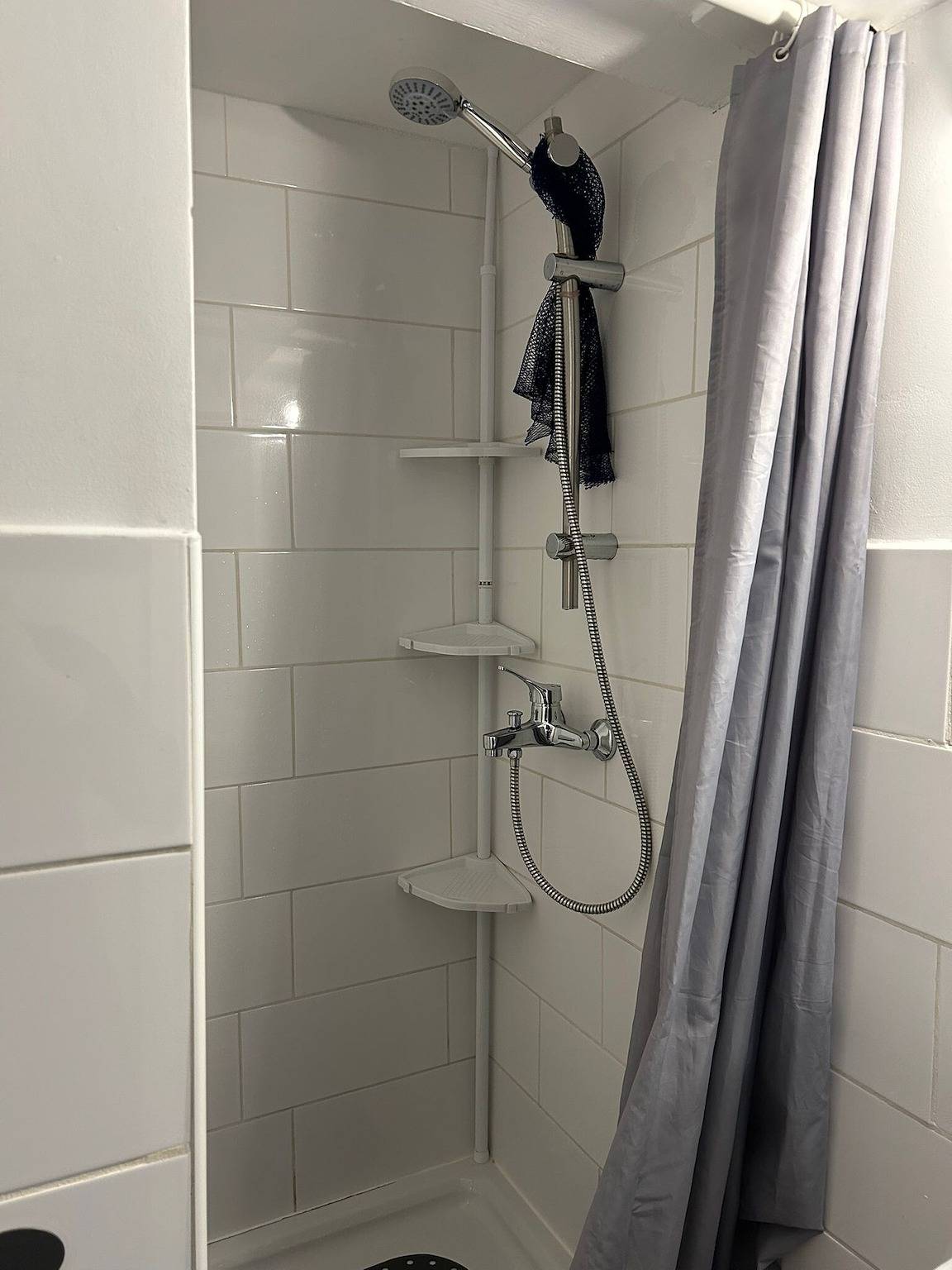 Entire apartment, Apartment 'Ferienunterkunft Zimmer 1 und 2' with Shared Terrace, Garden & Wi-Fi in Seevetal, Landkreis Harburg