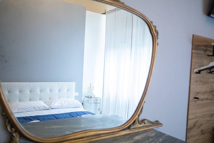 Margherita Room – Double with Private Terrace, Wi-Fi, A/C & Accessible Bathroom in Prato, Prato Province