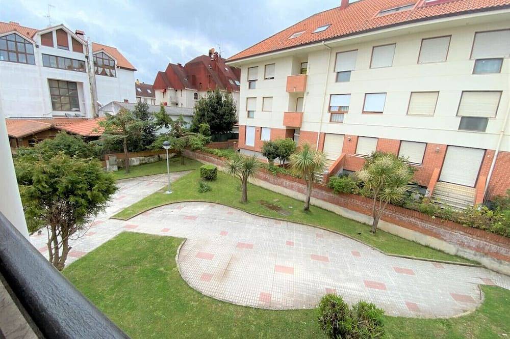 Entire apartment, Apartamento Junto A La Playa - La Dehesa 5807 in Isla, Arnuero