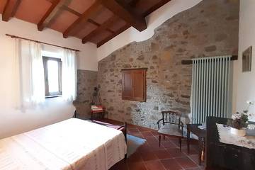 Agriturismo per 12 Persone in Camporgiano, Parco Regionale delle Alpi Apuane, Foto 3