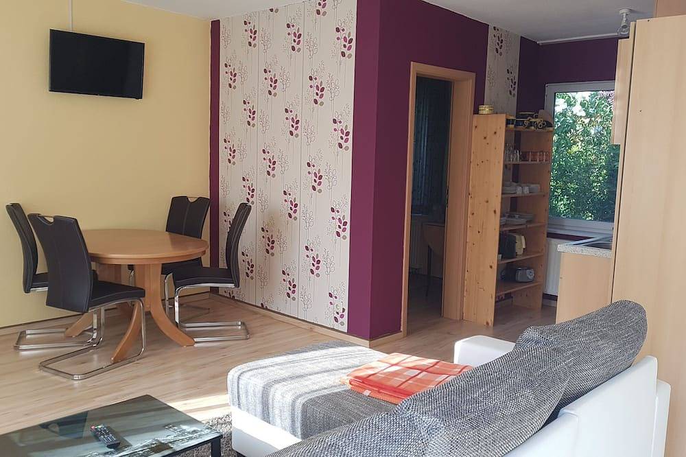Gemütlicher Bungalow in direkter Küstenwaldlage - 5 min zum weißen Ostseestrand in Breege, Rügen