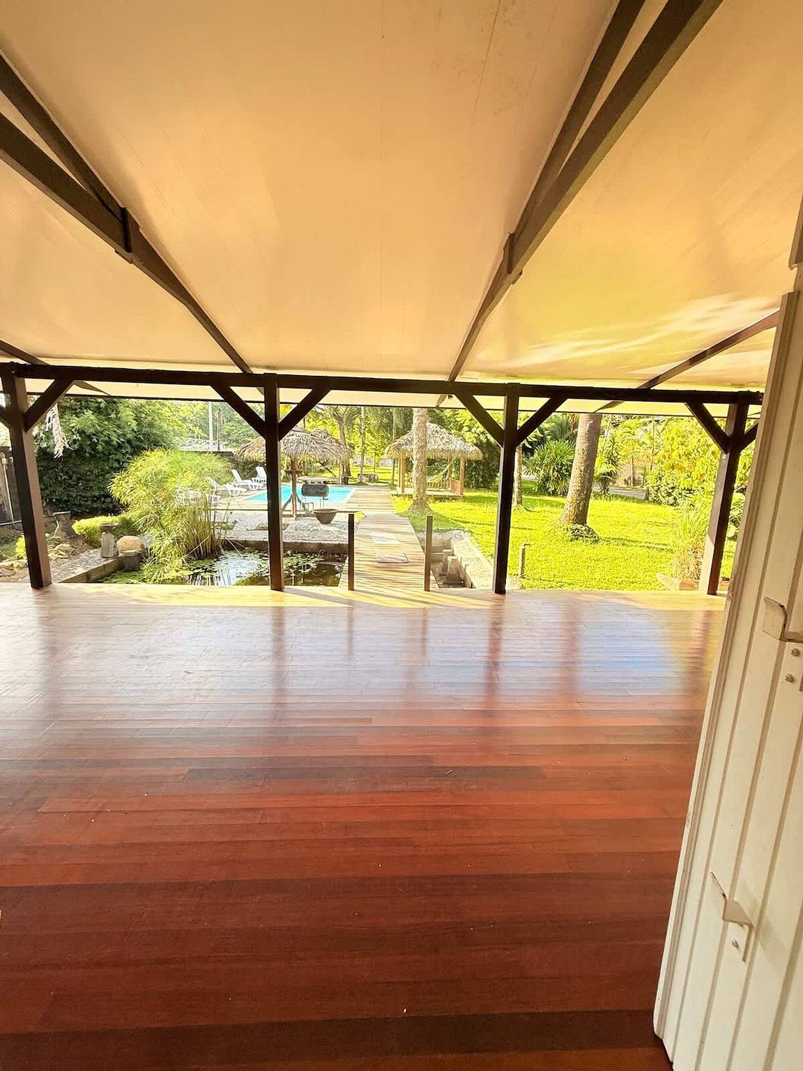 La Villa des Palmiers Bleus - Piscine   Jardin in Matoury, French Guiana