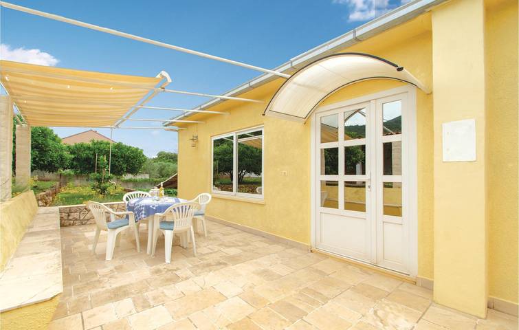 Ganze Ferienwohnung, Gemütliche 2-Zimmer-Wohnung – 400 m zum Strand, WLAN, Terrasse und Parkplatz in Račišće (Dalmatien), Korcula
