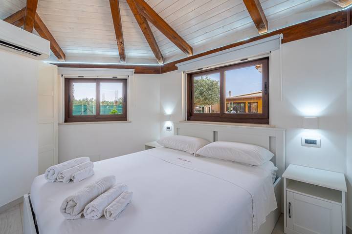 Entire studio, Studio 'Luana' with Panoramic View, Wi-Fi and Air Conditioning in Noto, Noto region