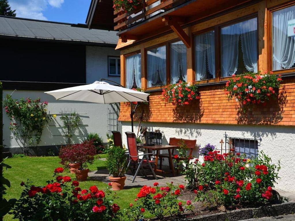 Holiday apartment in Oberstdorf with balcony in Oberstdorf, Bayerisch Schwaben