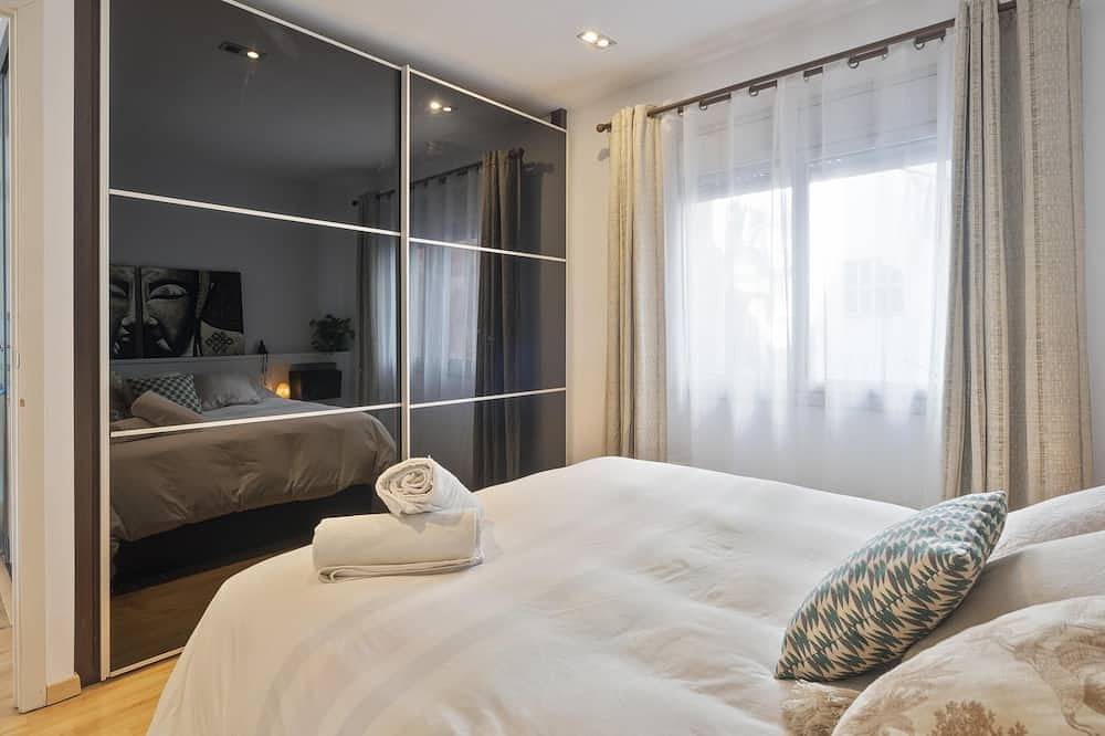 Entire apartment, Bcn 2: ¡Exclusivos y cerca del Camp Nou! in Hospitalet de Llobregat, l'Hospitalet de Llobregat