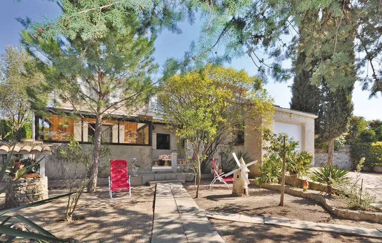 Location de vacances pour 7 personnes, avec jardin, animaux acceptés à Saint-Cannat - 2