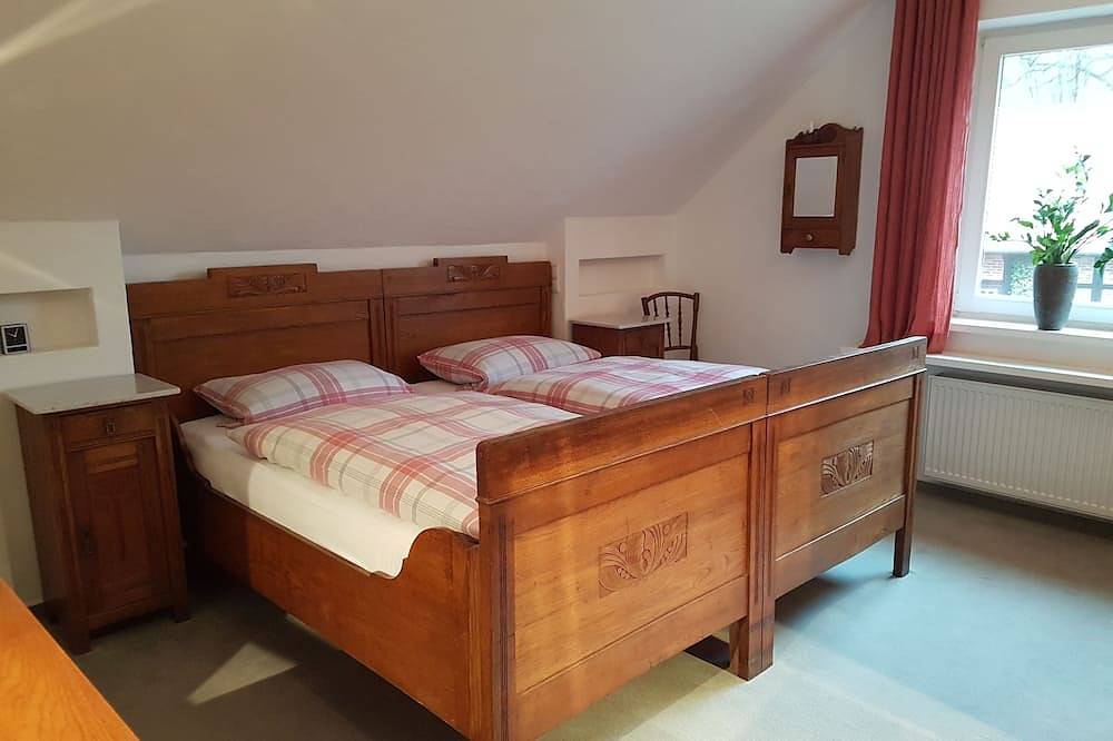 Ganze Wohnung, Große Ferienwohnung, ruhig, auf Bauernhof mit Ponys und Pferden, Nähe Dümmer See in Holdorf, Osnabrücker Land
