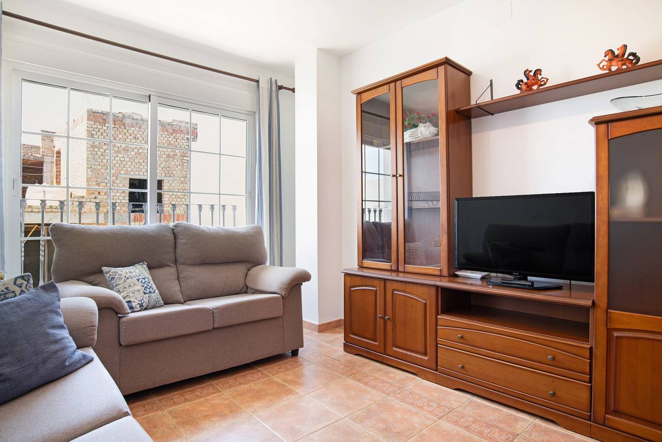 Entire apartment, Apartment 'El Rincón De María' with Balcony and Wi-Fi in Conil de la Frontera, Costa de la Luz