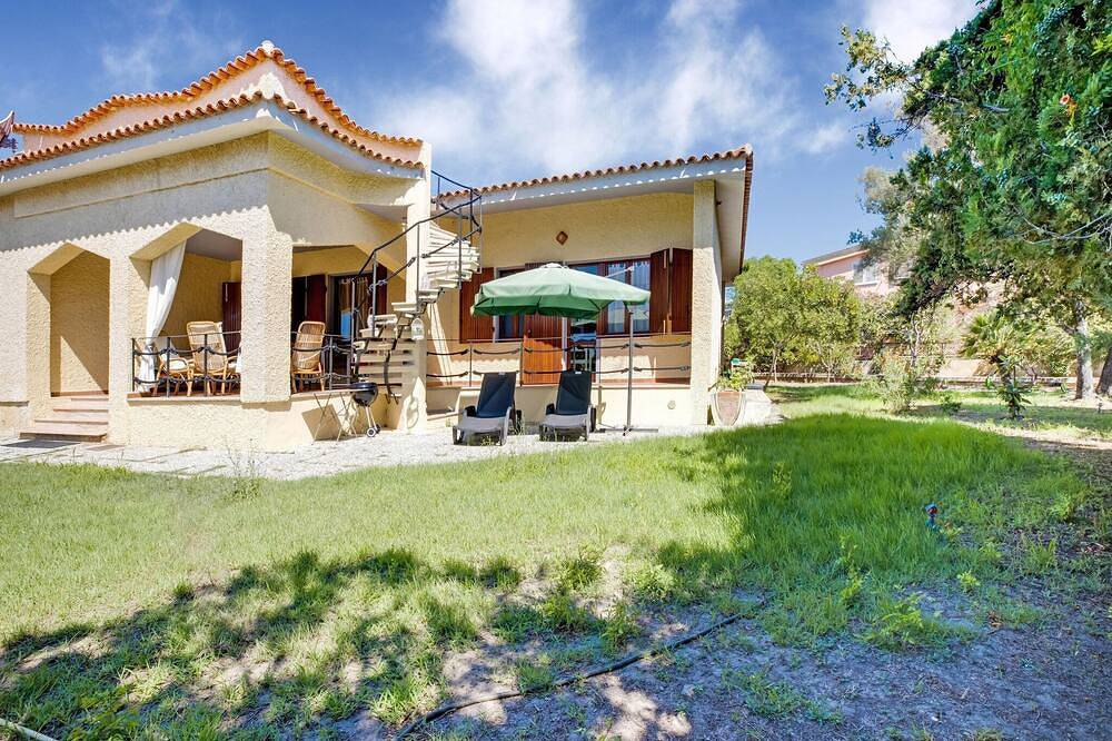 Villa fronte mare con solarium in S'ena E Sa Chitta, Provincia di Nuoro