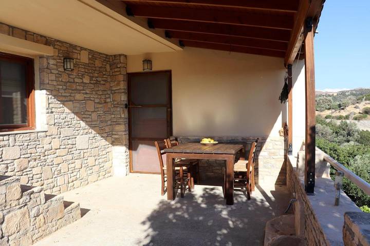 Location de vacances pour 5 personnes, avec jardin et vue dans Triopetra - 3