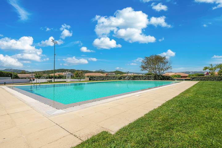 Villa 'Rosa' with Sea View, Shared Pool and Wi-Fi