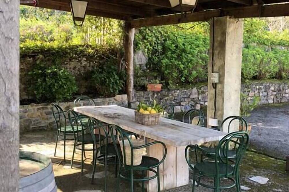 Beautiful Stone House, La Llosuca in Villaviciosa, Costa Verde (Spanien)