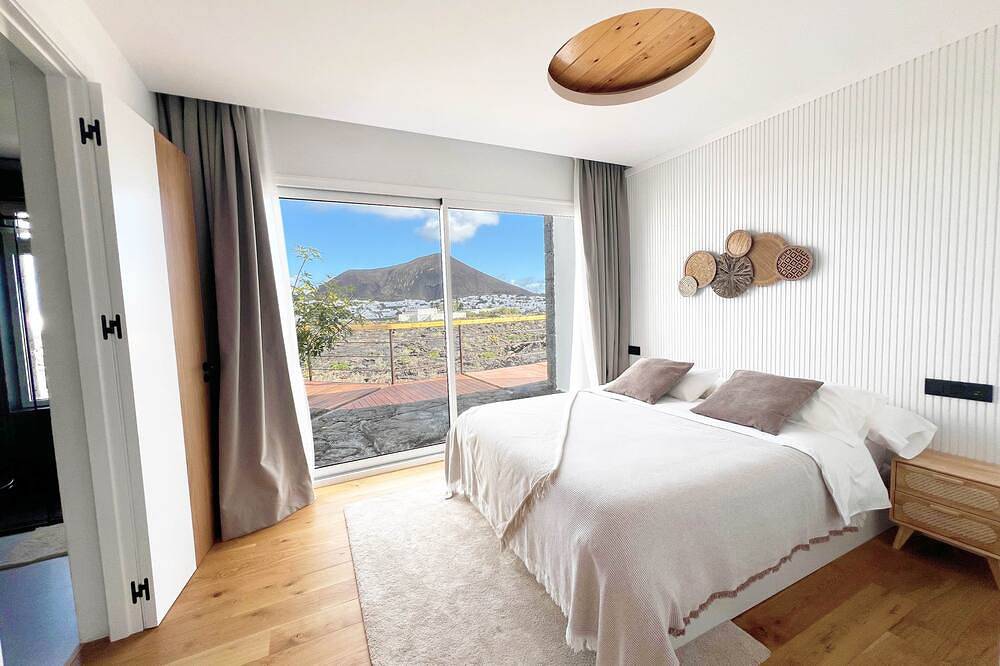 Cueva del sol in Tahiche, Teguise