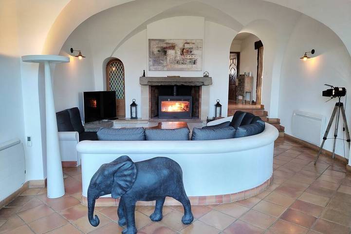 Gîte pour 15 personnes, avec jardin à Rousson - 2