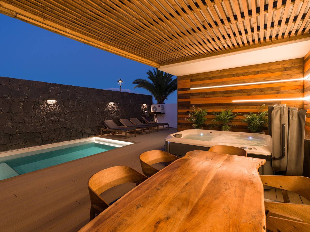 Villa de vacances 'Victoria - Marina Rubicon' avec vue sur mer, Wi-Fi et climatisation in Playa Blanca, Yaiza