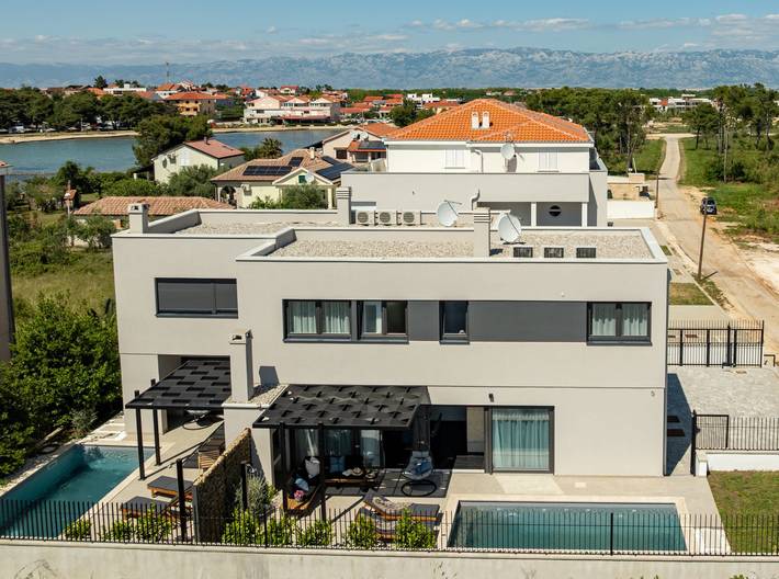 Villa für 12 Personen, mit Garten und Terrasse in Privlaka