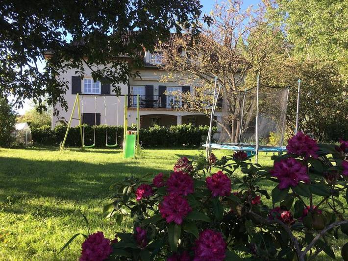 Appartement de vacances pour 6 personnes, avec jardin et piscine, animaux acceptés