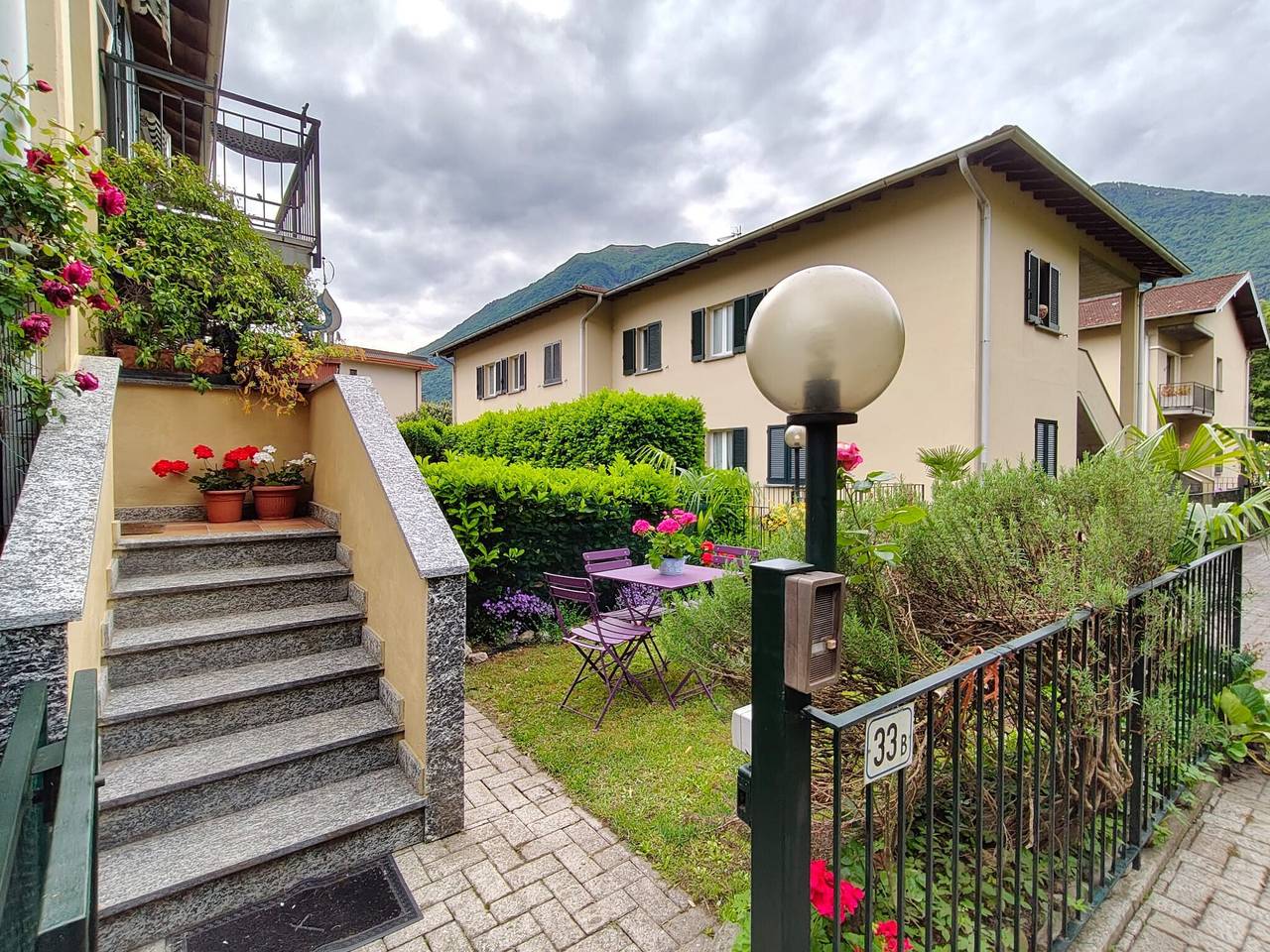 Casa Vacacional 'Ezia' con Vista a la Montaña y Pequeño Jardín Privado in Porlezza, Municipio de Porlezza