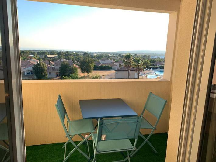 Gîte pour 3 personnes, avec balcon ainsi que piscine et jacuzzi dans Circuit Paul-Ricard - 4