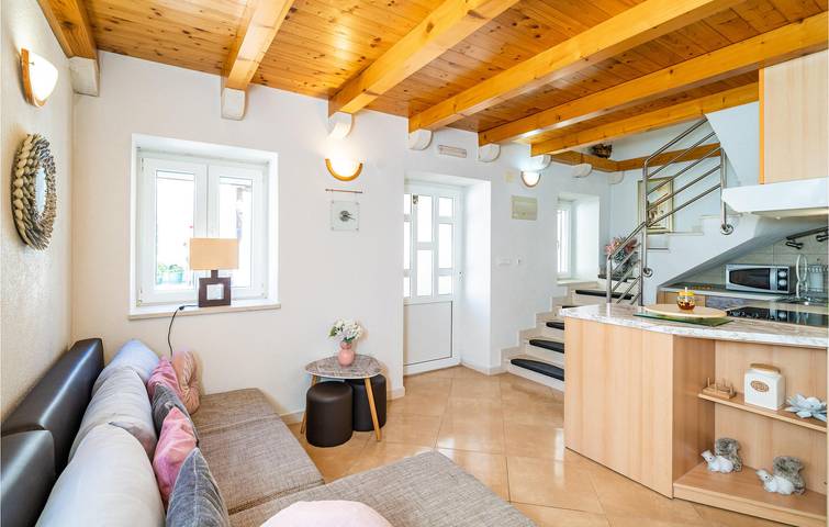 Apartamento moderno con terraza, wifi y aparcamiento cerca de la costa y del centro de la ciudad in Komolac, Grad Dubrovnik