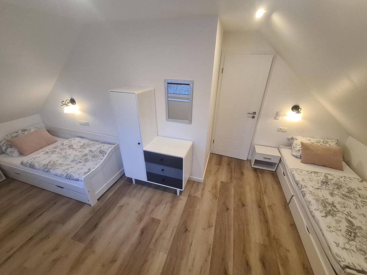 Holiday Home 'Emily' with Lake View, Private Terrace and Wi-Fi in Geeste, Hasetal