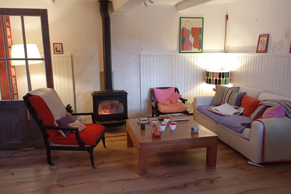 Charming old family house at the foot of Mont Ventoux - Provence in Mormoiron, Parc naturel régional du Mont-Ventoux