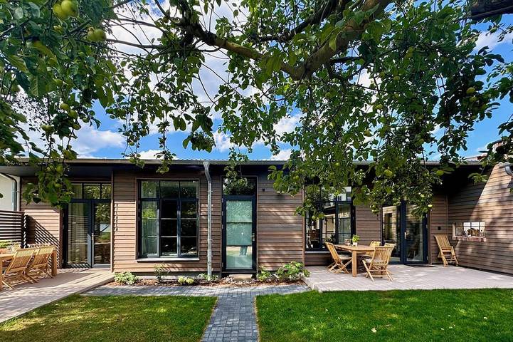 Ferienwohnung für 6 Personen, mit Terrasse und Garten sowie Sauna in Nienhagen