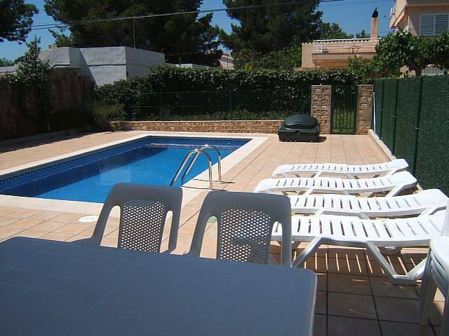 Chalet pour 6 personnes, avec Terrasse ainsi que Jardin et Vue à L'Ametlla de Mar