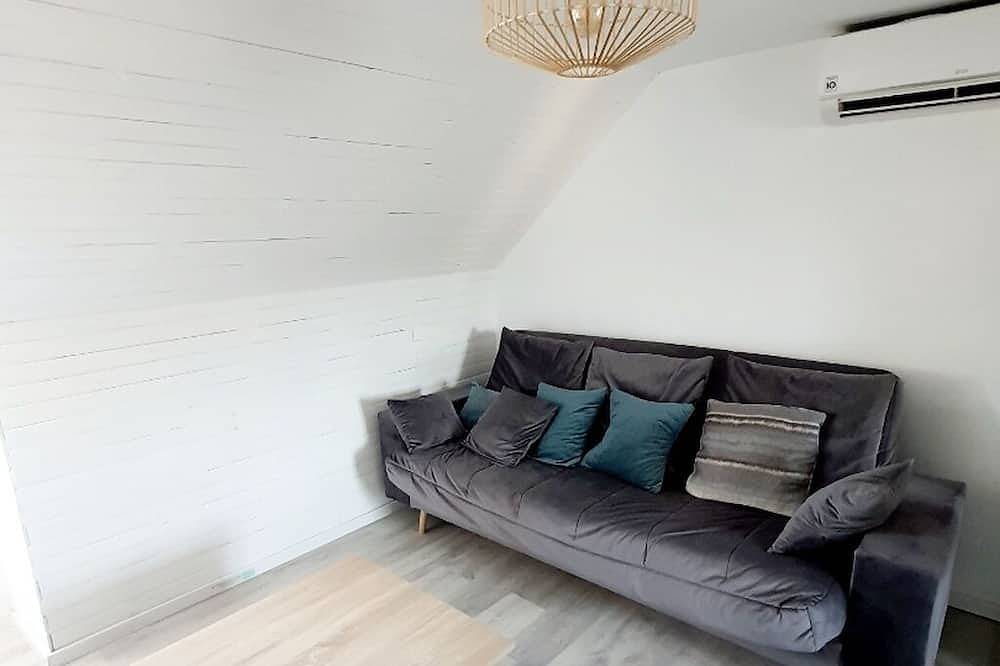 Apartamento entero, L'Efficient Aparthotel: Charming Accommodations in Brive in Brive-la-Gaillarde, Brive-la-Gaillarde region