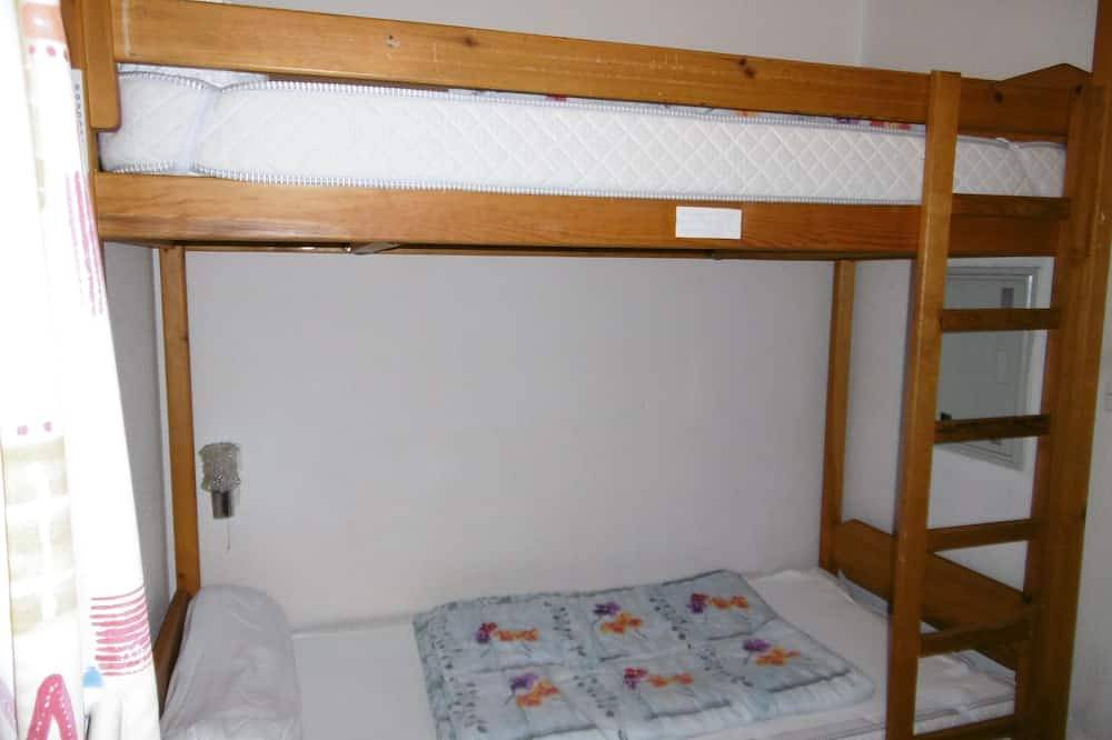 Appartement entier, Studio 150m des pistes au calme in Gourette, Eaux-Bonnes