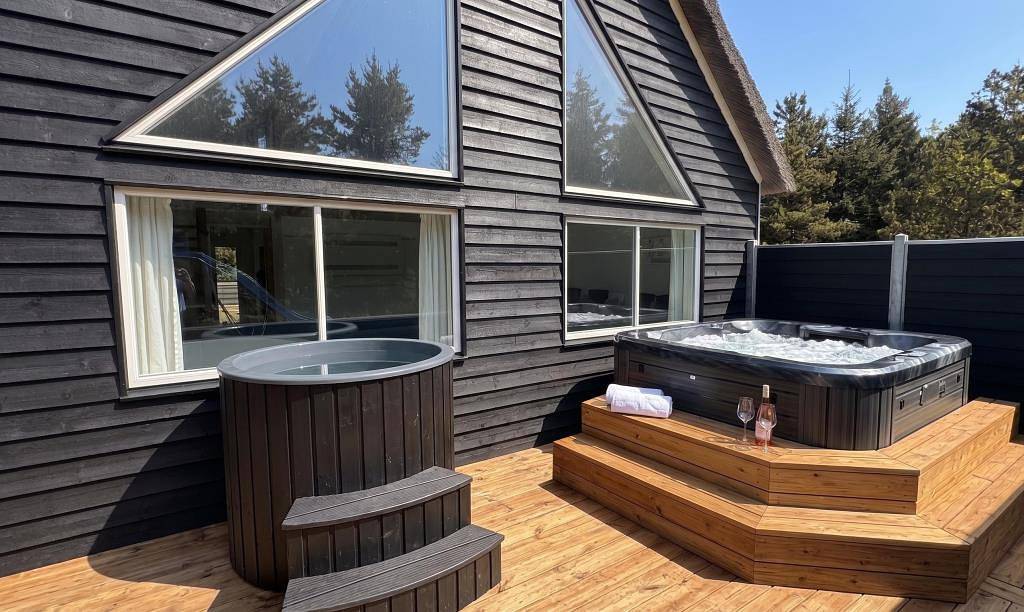 Holiday Paradise by the North Sea – Pool, Spa, Cinema and Activities for up to 22 Guests in Fjand, Fjord de Nissum