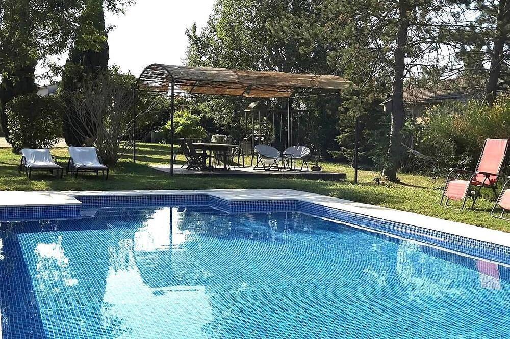 House with pool view in Tulette, Nyons region