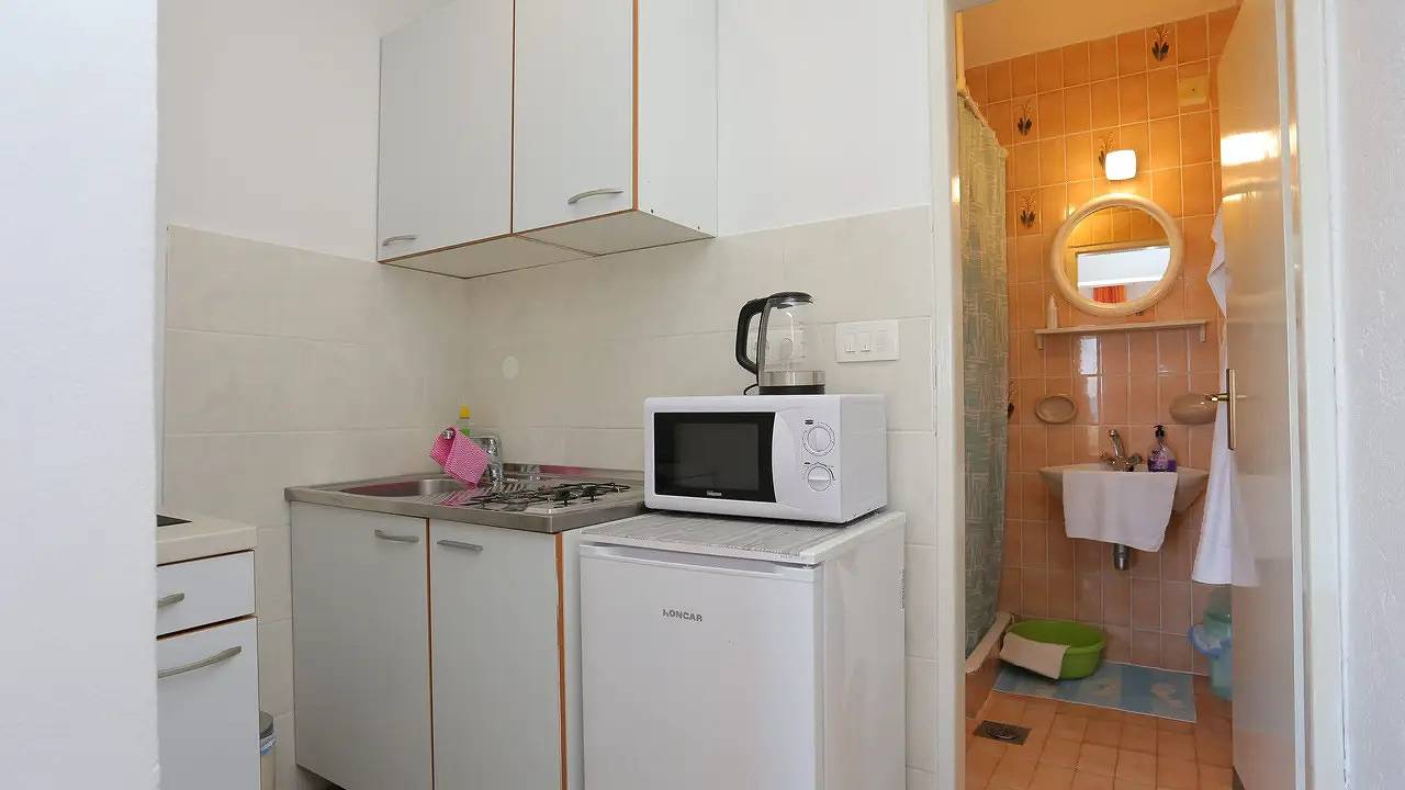 Całe studio, Studio für 2 Personen (19 m²) in Tučepi in Tučepi, Riwiera Makarska
