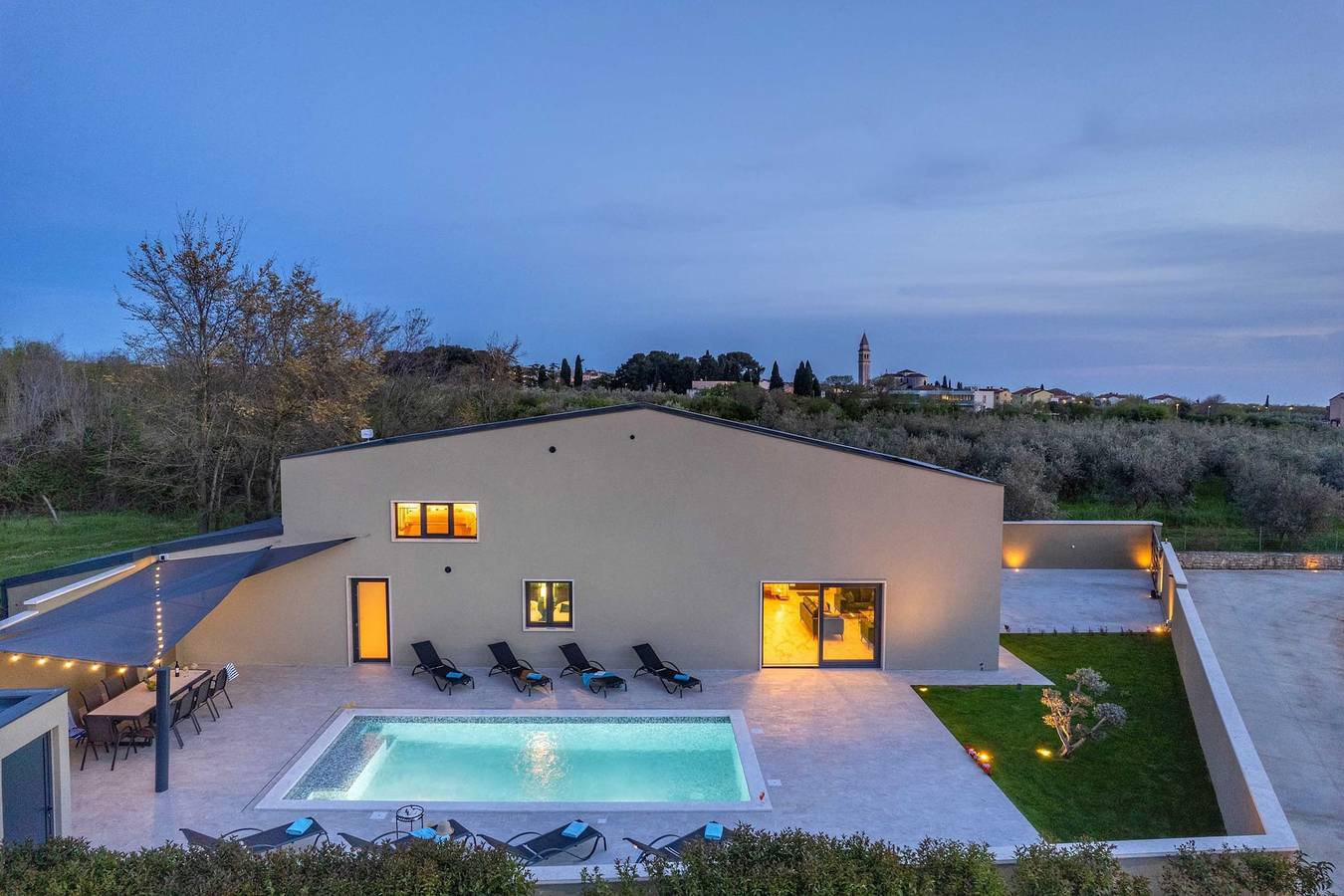 Villa Ulika - Pool, Jacuzzi and Sauna in Vodnjan, Grad Vodnjan