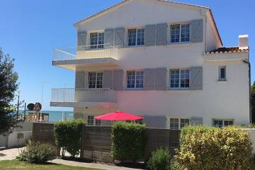 Gîte pour 4 personnes, avec terrasse et jardin dans Plage du Boisvinet