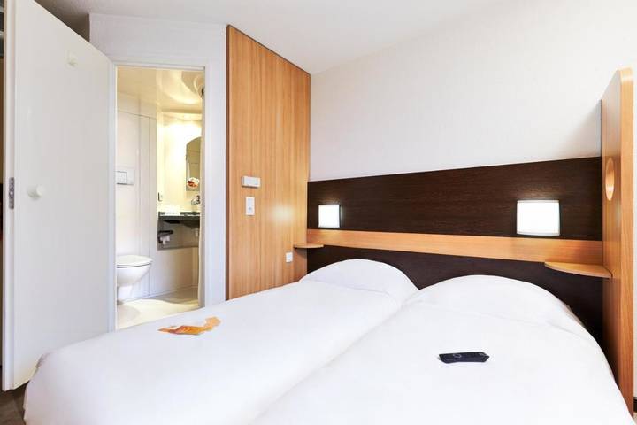 Hôtel pour 3 personnes, avec Terrasse et Vue à Ville-la-Grand