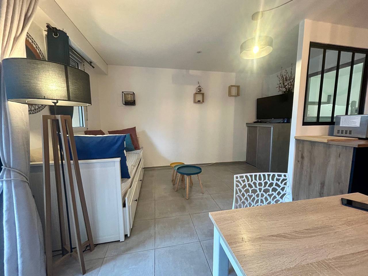 Ganze Wohnung, Appartement „Ty Avel“ mit Gemeinschaftspool, Balkon und Wlan in Quiberon, Côte des Mégalithes