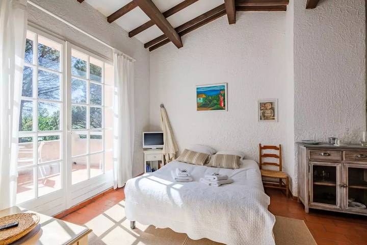 Villa pour 4 personnes, avec piscine et balcon, animaux acceptés à La Croix-Valmer