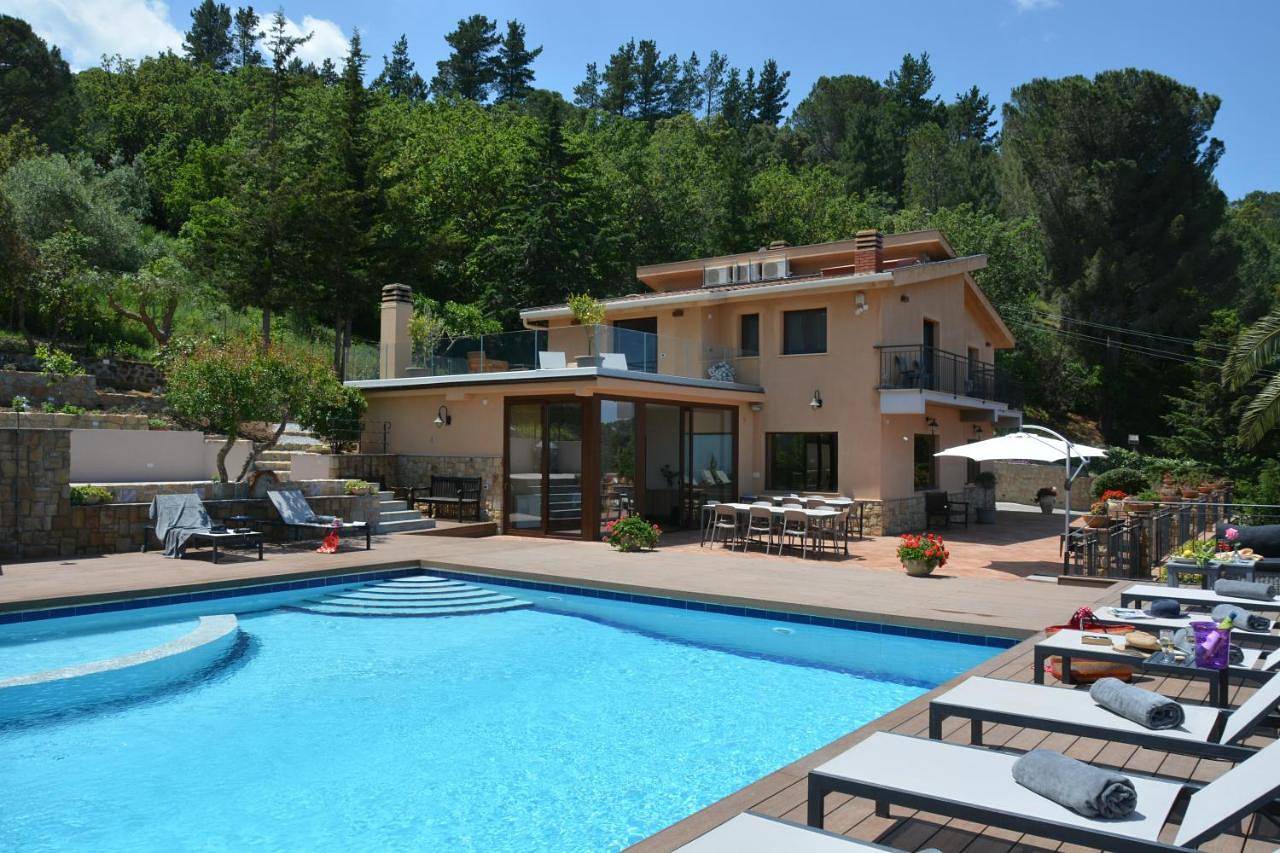 Villa with Private Pool in Sant'Ambrogio, Cefalù (Comune)